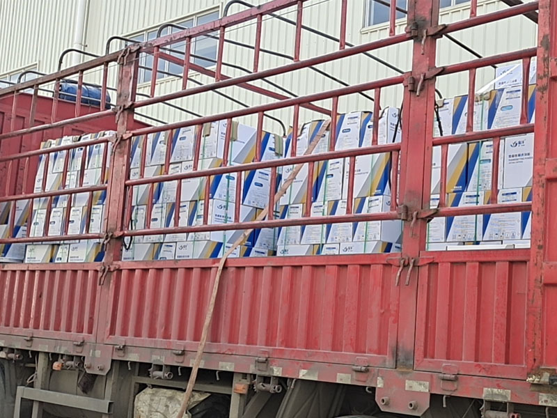 長(zhǎng)沙粉末涂料裝車(chē)出貨